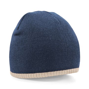 Two-tone pull-on beanie